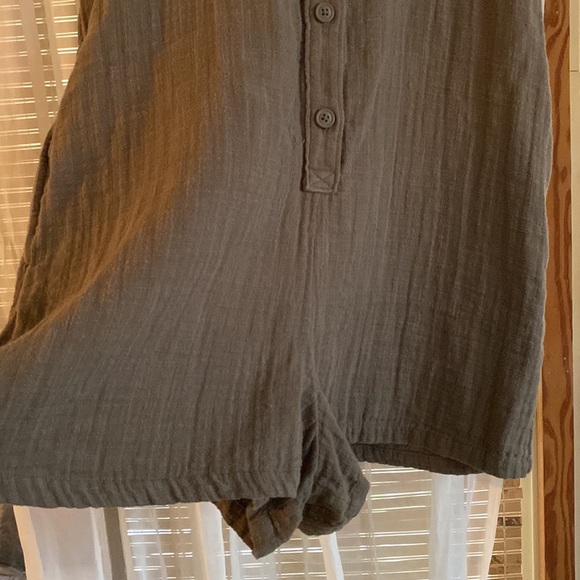 olive green aerie romper - Picture 2 of 6